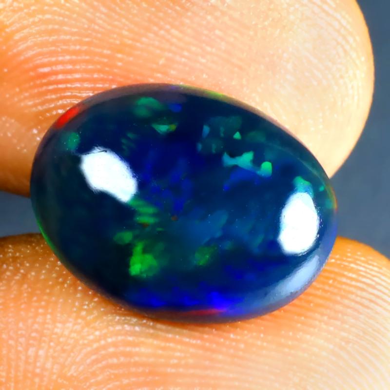 5.59 ct Superb Oval Cabochon (15 x 12 mm) Ethiopian 360 Degree Flashing Black Opal Natural Gemstone