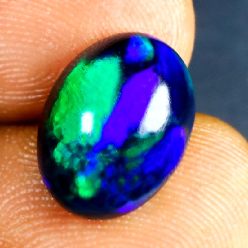 3.31 ct Dazzling Oval Cabochon (13 x 9 mm) Ethiopian 360 Degree Flashing Black Opal Natural Gemstone